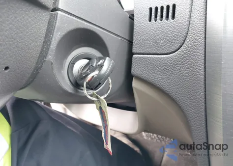 2012 Ford Fusion Se z USA, uszkodzony, nr VIN 3FAHP0HA8CR221688